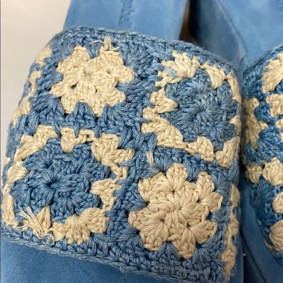 Jeffrey Campbell Mix-up blue crochet suede sandals - Picture 4 of 7